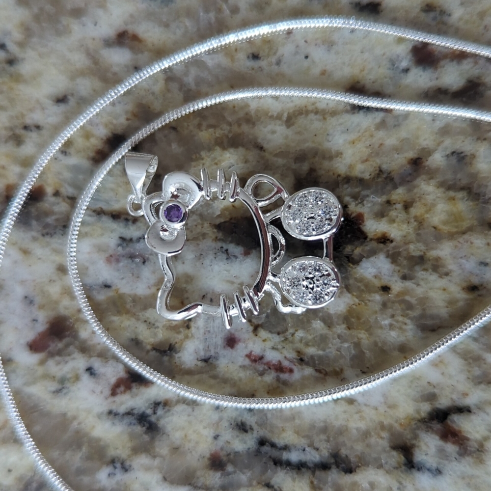 Hello Kitty necklace